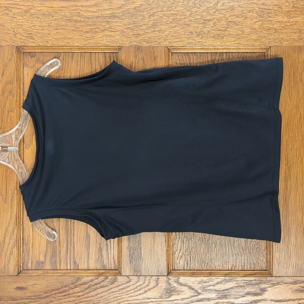 Under Armour Sleeveless V Neck Athletic Golf Tennis Tank Top Size M Black - Picture 4 of 6